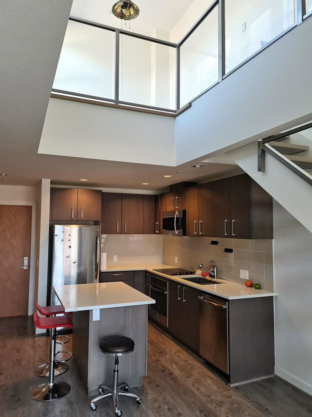 PH17 - 5983 Gray Avenue