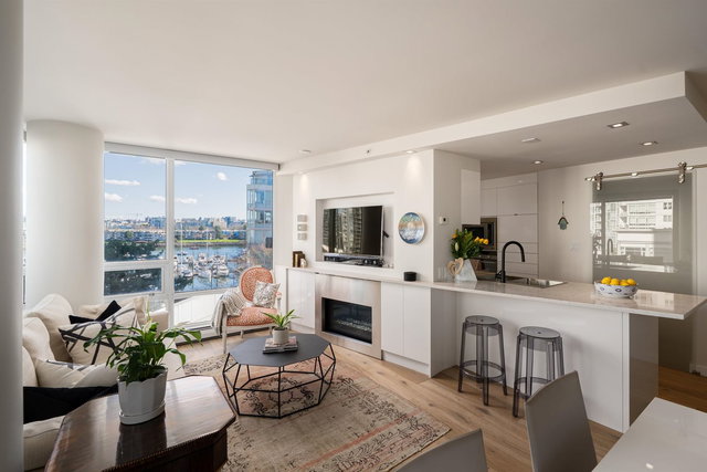 505 - 1201 Marinaside Crescent