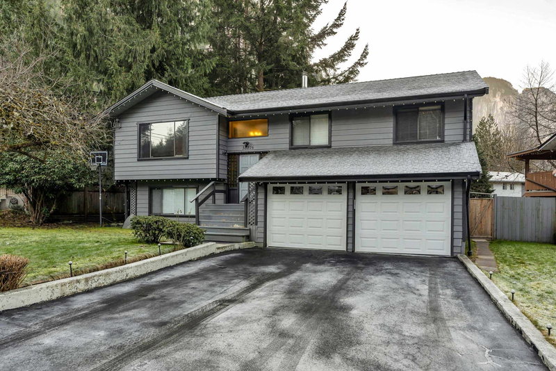 38276 Myrtlewood Crescent, Squamish, British Columbia