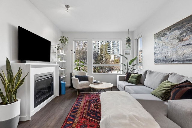 207 - 217 8th Street W