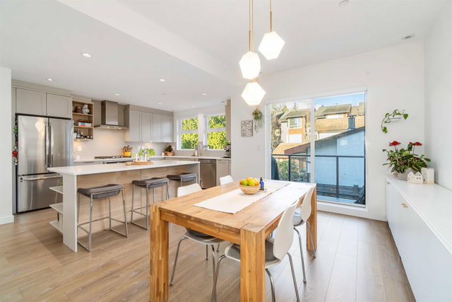 8 - 856 Orwell Street