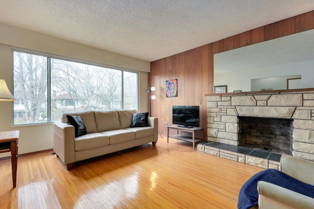 5884 Ormidale Street