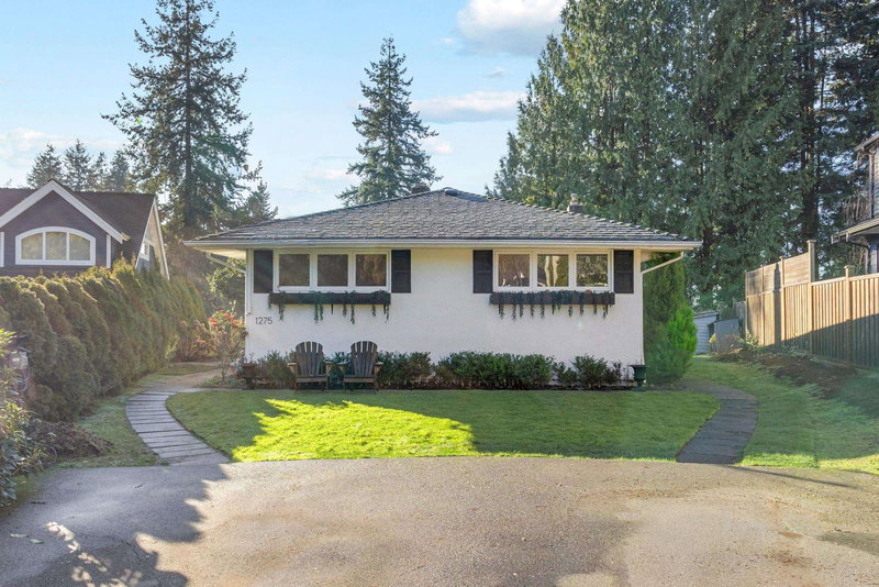 1275 Brantwood Road, North Vancouver, British Columbia