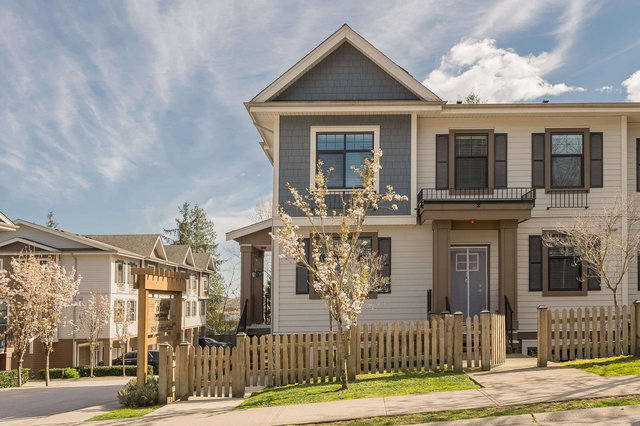 15 - 1818 Harbour Street