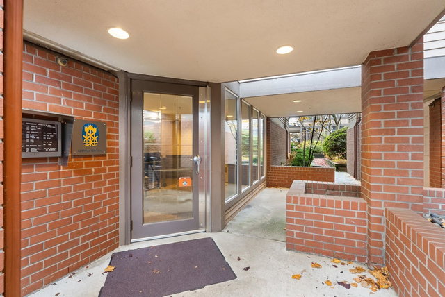 E301 - 623 14th Avenue W