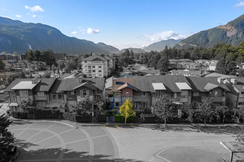 1212 Village Green Way, Squamish, V8E 0N5 | Image 2