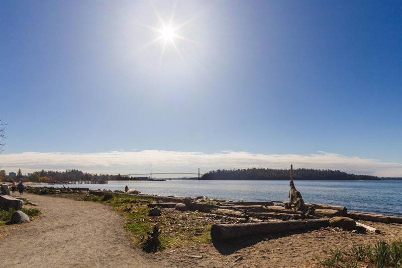 208 - 2119 Bellevue Avenue, West Vancouver, V7V 1C2 | Image 3