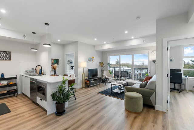 506 - 6285 King George Boulevard