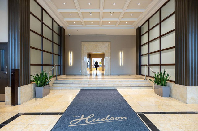 718 - 610 Granville Street