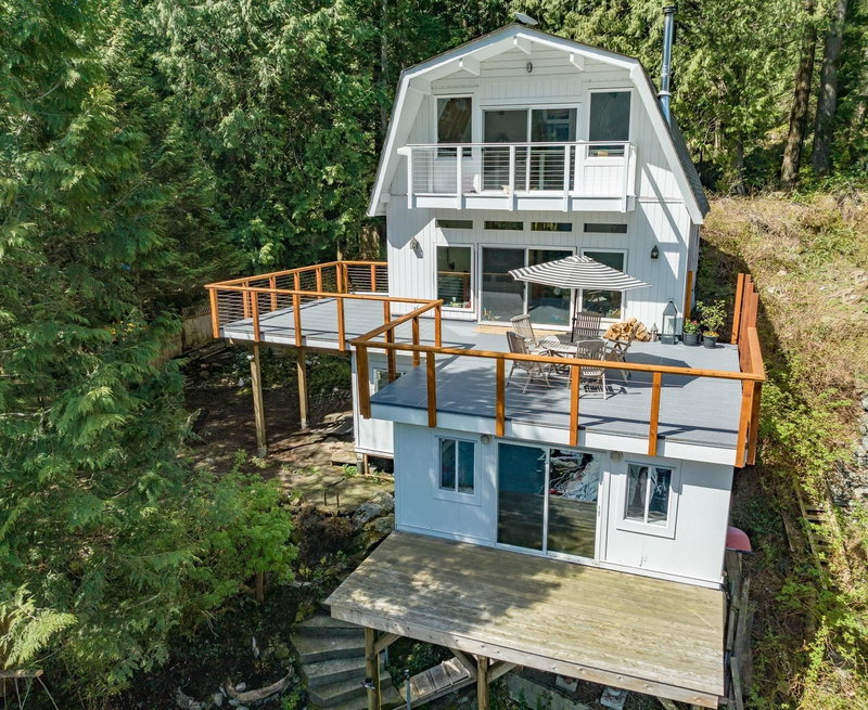 2937 Panorama Drive, North Vancouver, V7G 2A4 | Image 2