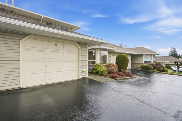 25 - 32615 Murray Avenue