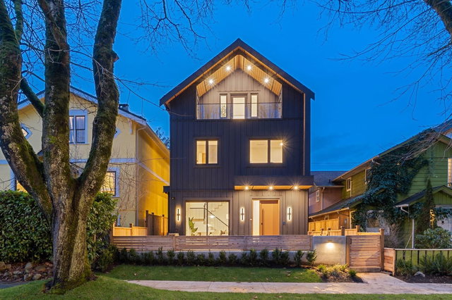 2 - 1945 13th Avenue E