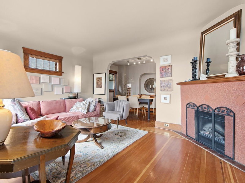 1523 Seventh Avenue, New Westminster, V3M 2K2 | Image 3