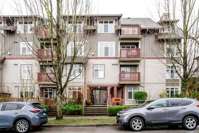 304 - 4272 Albert Street