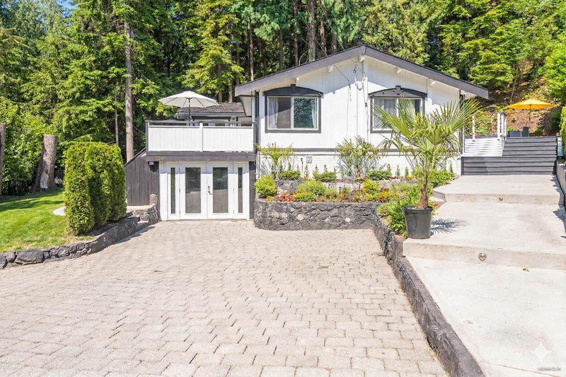 3870 Emerald Drive, North Vancouver, British Columbia