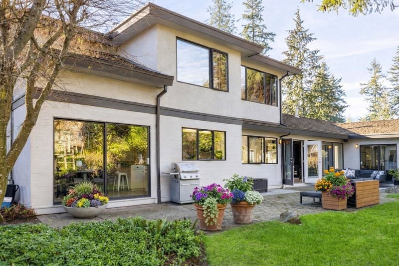 4198 Sunset Boulevard, North Vancouver, V7R 3Y9 | Image 3