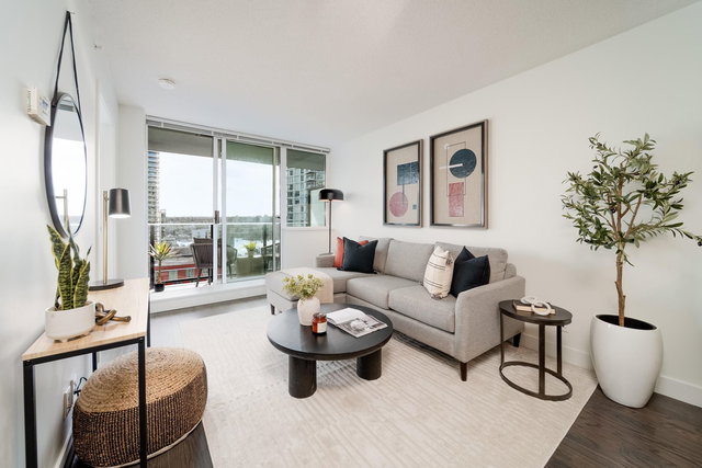 1703 - 1325 Rolston Street