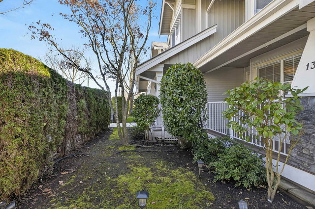 13 - 6568 193b Street