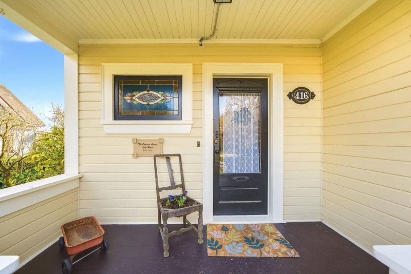 416 Second Street, New Westminster, V3L 2L4 | Image 2