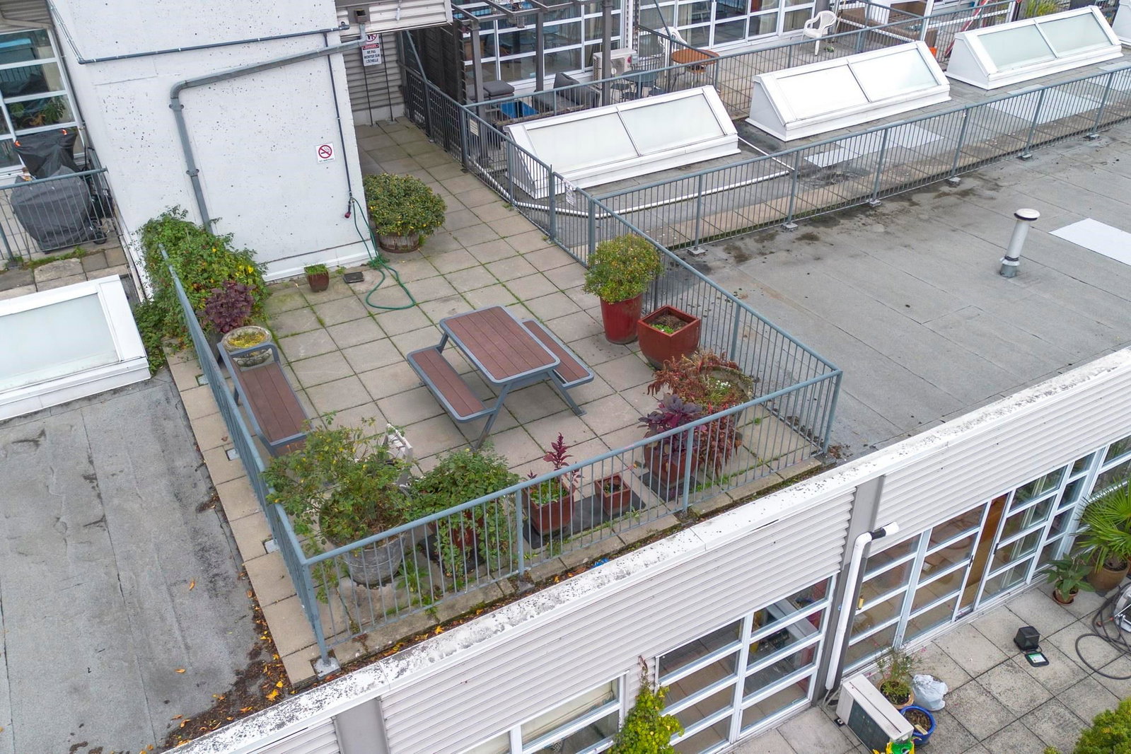 Listing Image 12