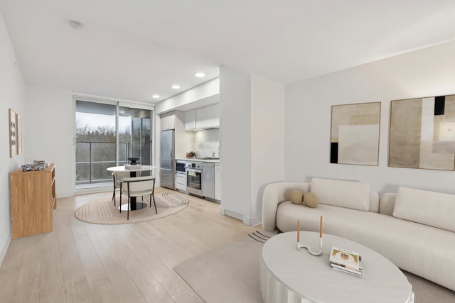 707 - 680 Seylynn Crescent