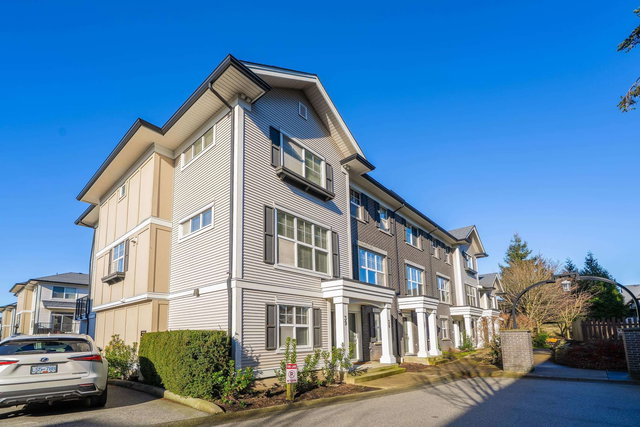 39 - 2469 164 Street