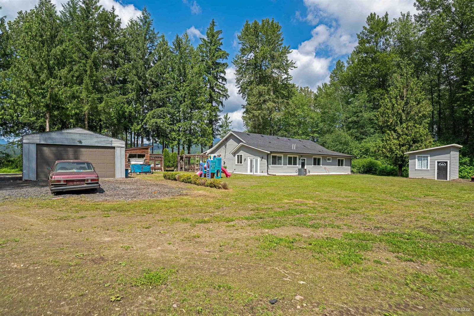 Listing Image 5