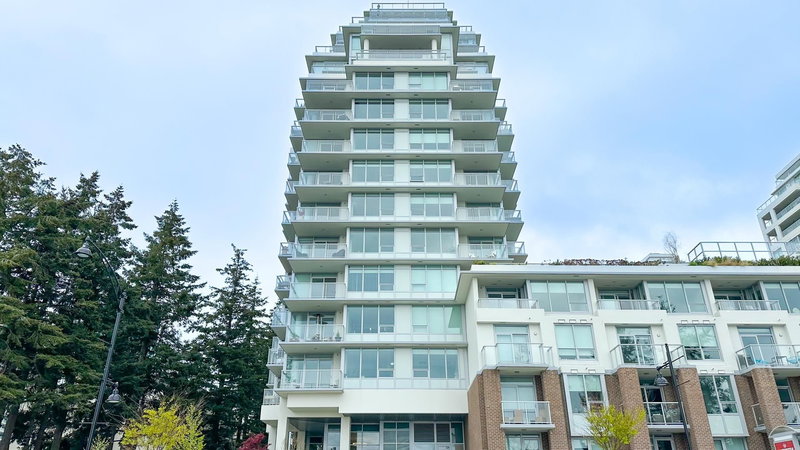 15165 Thrift Avenue #405, Surrey, British Columbia