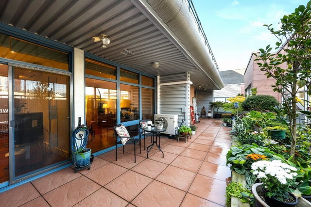 202 - 1750 2nd Avenue W