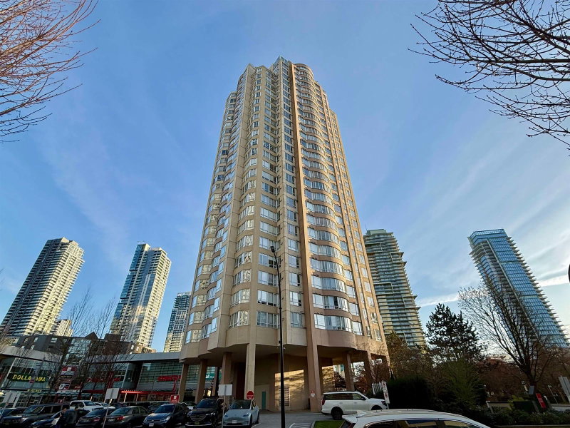 1806 - 6220 Mckay Avenue