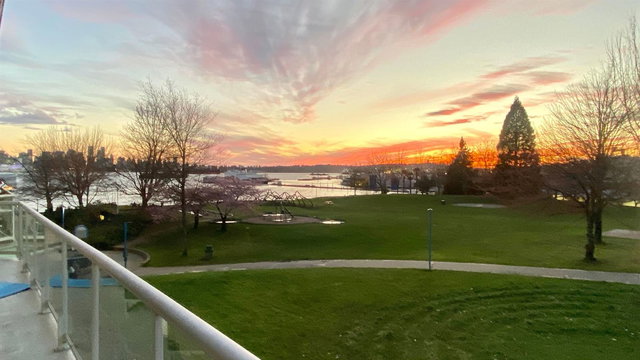 1306 - 33 Chesterfield Place