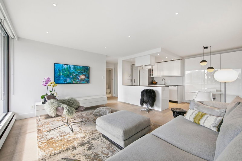 1725 Pendrell Street #1806, Vancouver, British Columbia