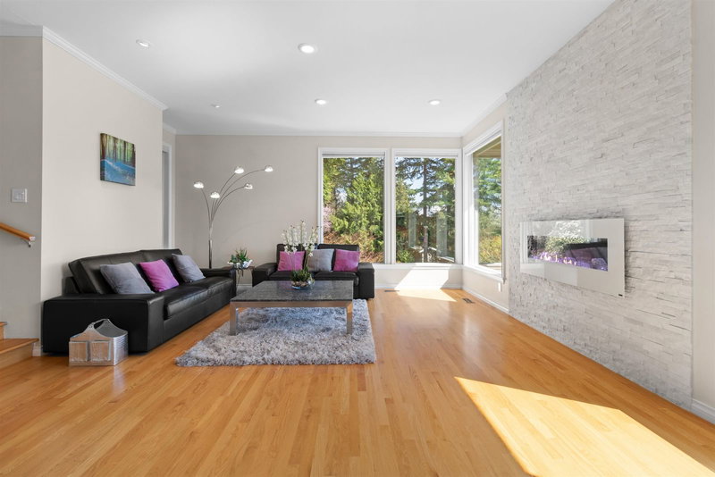 4635 Caulfeild Drive, West Vancouver, V7W 1E9 | Image 3