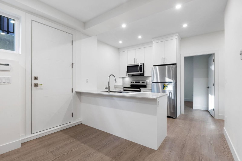 2644 Chesterfield Avenue, North Vancouver, V7N 3M2 | Image 2