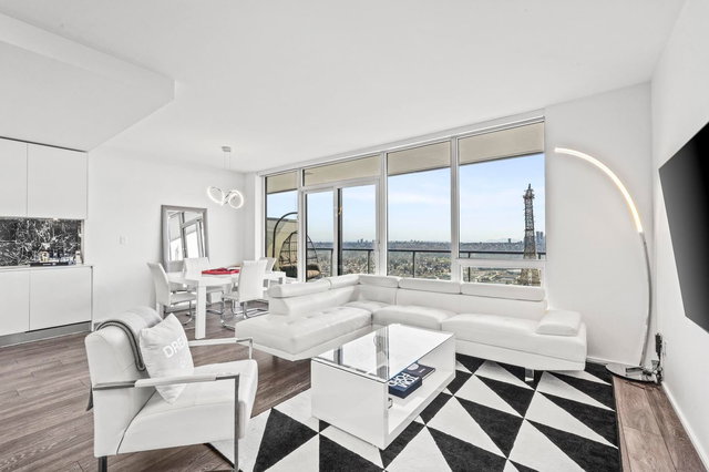 5303 - 1955 Alpha Way