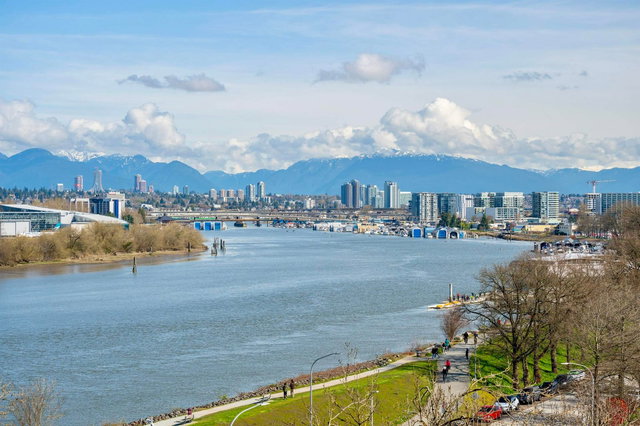 605 - 6833 Pearson Way