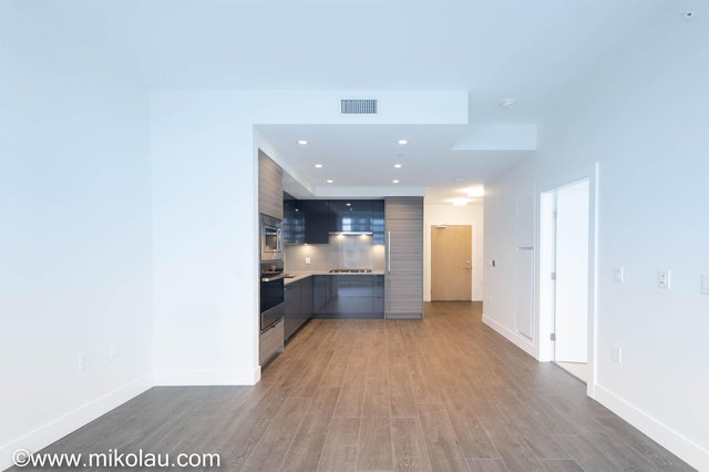 3438 Sawmill Crescent