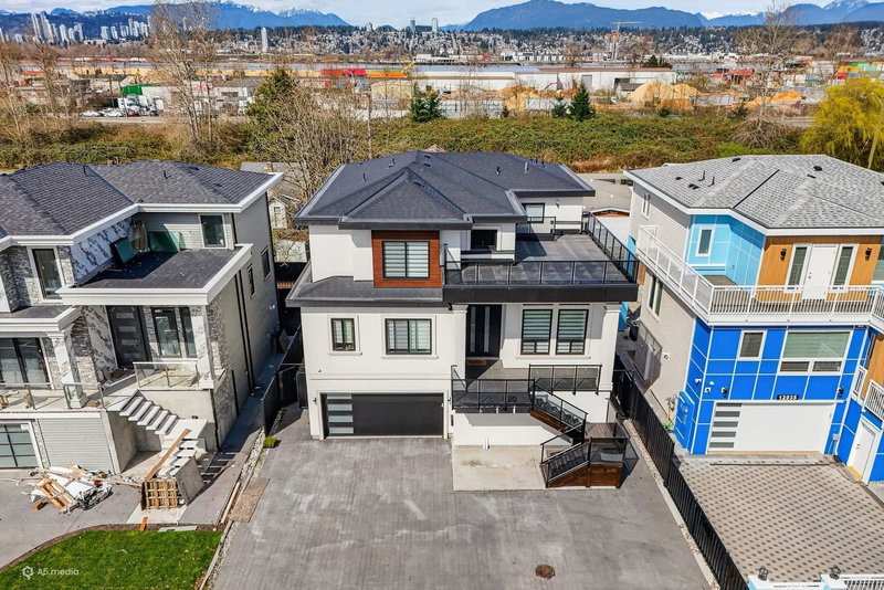 12927 115a Avenue, Surrey, V3R 2R3 | Image 2