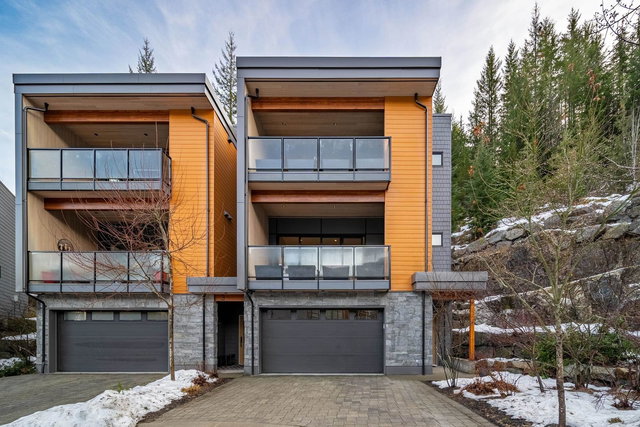 4 - 1350 Cloudburst Drive