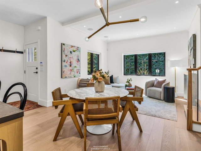 3 - 4088 Maple Crescent