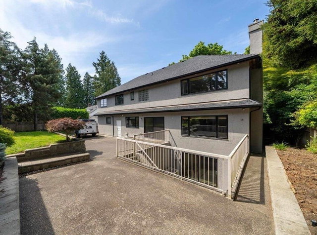 1/2 Basement - 5XXX Maple Street