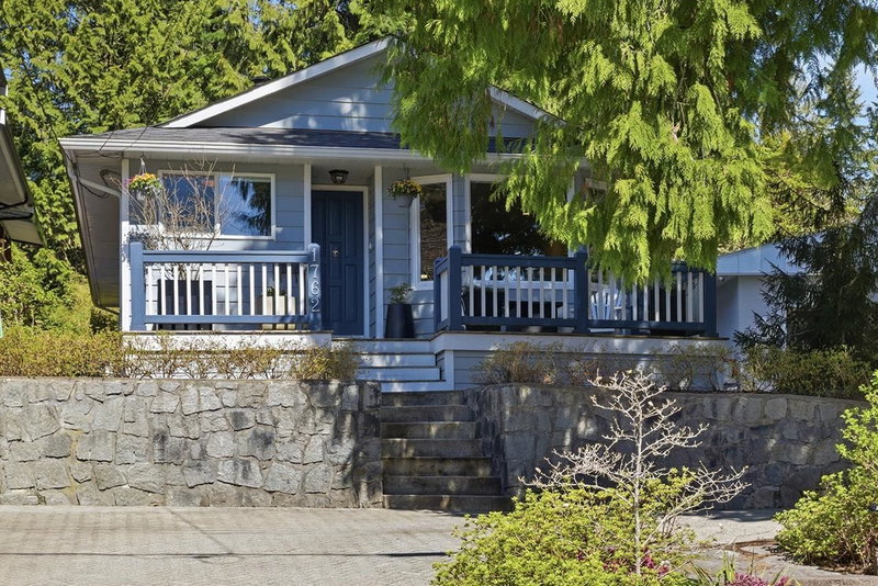 1762 Evelyn Street, North Vancouver, British Columbia