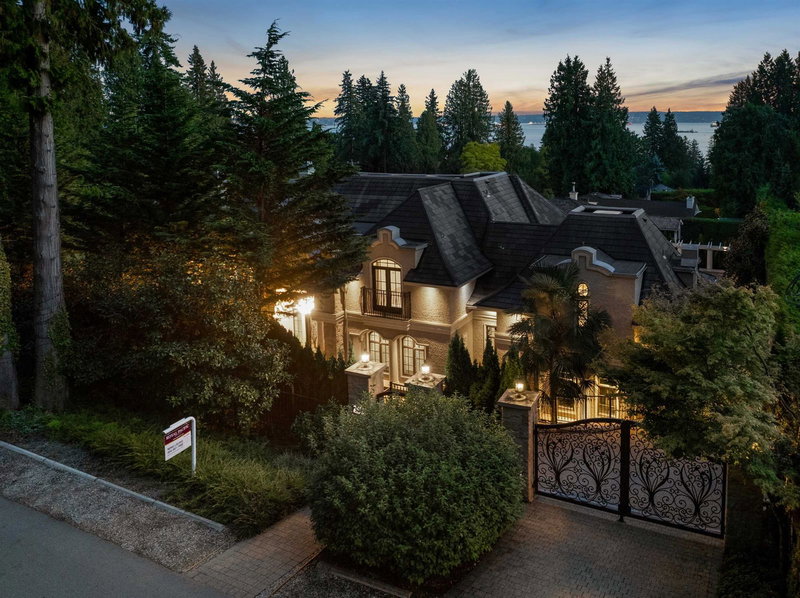2912 Mathers Avenue, West Vancouver, V7V 2K1 | Image 3