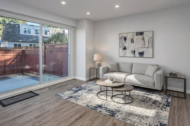 48 - 21555 Dewndey Trunk Road