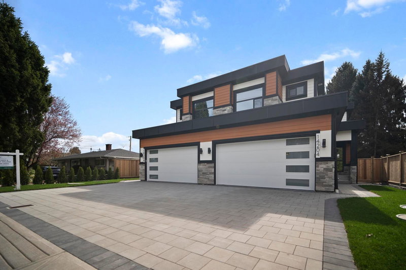 14204 North Bluff Road, White Rock, British Columbia