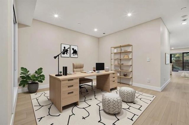 14204 North Bluff Road