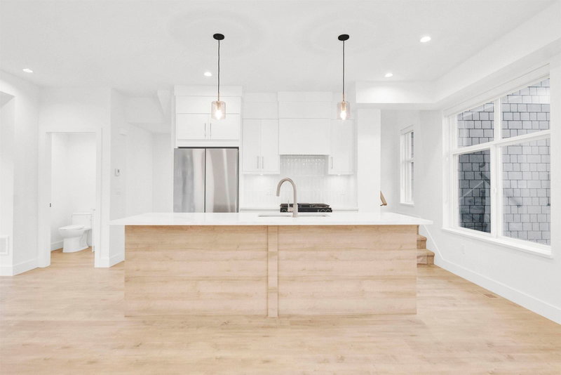 12770 105 Avenue #7, Surrey, British Columbia