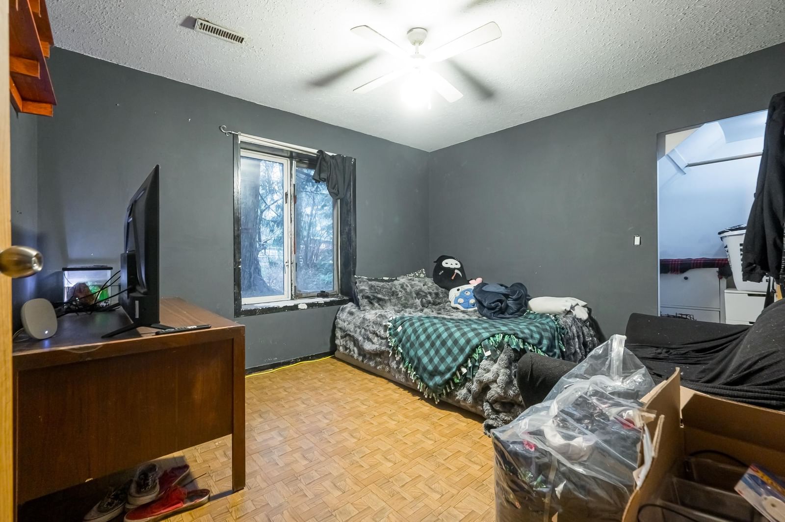Listing Image 33