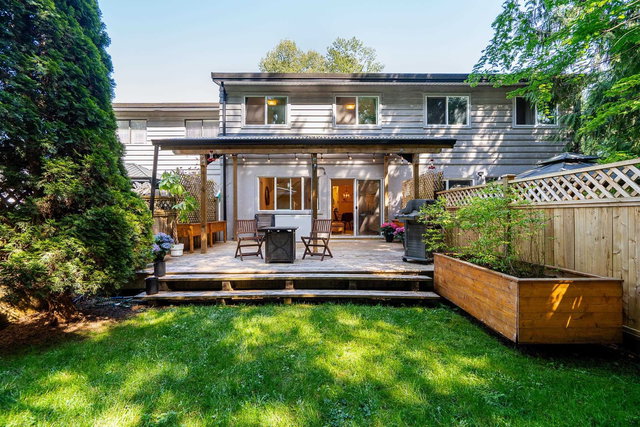 12108 Schmidt Crescent