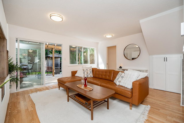 12108 Schmidt Crescent